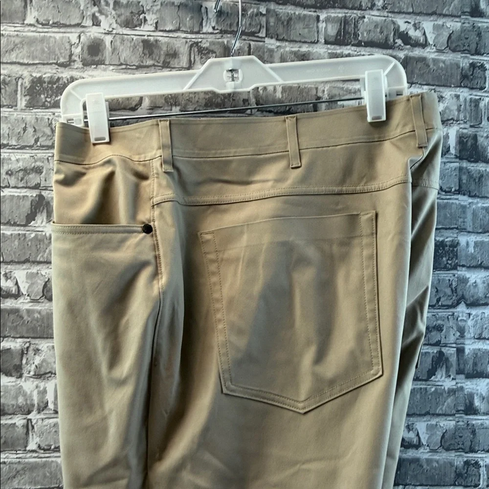 Men's Public REC Tan Pants‎